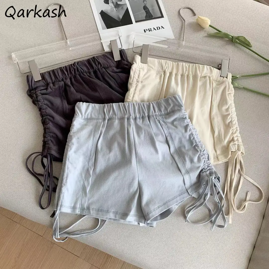 Women Shorts Elastic Waist Lace Up A-line Slender Hot Summer Korean Style Shirring Hip Hop Slim All-match Fashion Vintage Chic
Women Shorts Elastic Waist Lace Up A-line Slender Hot Summer Korean Style Shirring Hip Hop Slim All-match Fashion Vintage Chic
