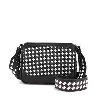 2020 new single shoulder women's bag European and American fashion Pu women's bag woven women's handbag messenger bag
2020 new single shoulder women's bag European and American fashion Pu women's bag woven women's handbag messenger bag