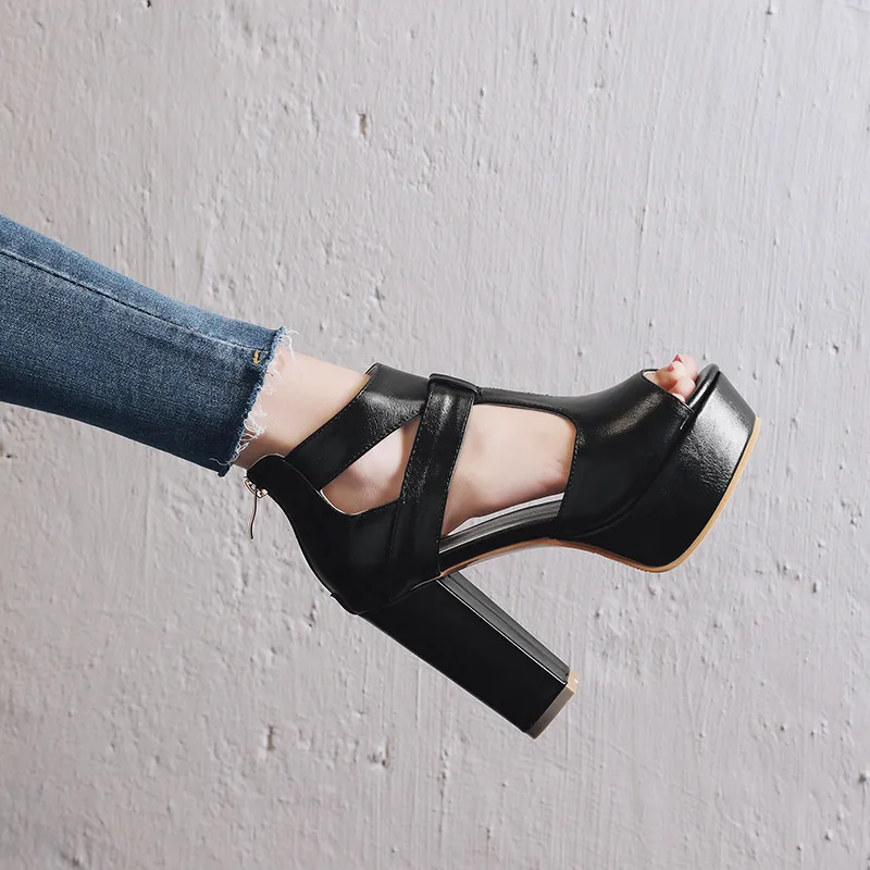 2018 New Cover Heel Zipper Gladiator Sandals Women White Black Open Peep Toe Rome Extreme High Heels Woman Shoes Summer
2018 New Cover Heel Zipper Gladiator Sandals Women White Black Open Peep Toe Rome Extreme High Heels Woman Shoes Summer