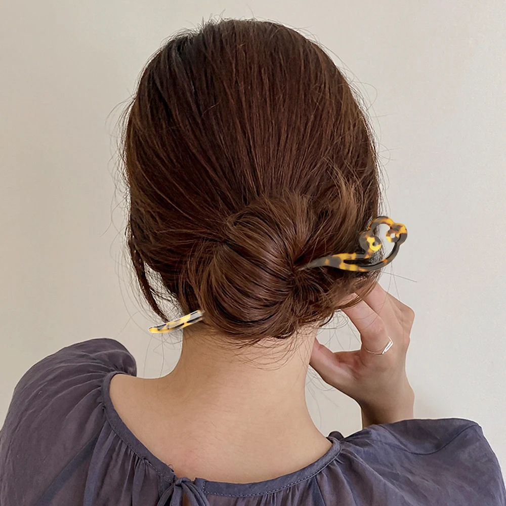 Ruoshui Woman Vintage Hair Stick Acetate Hair Clasp Hairpins Women Hair Accessories Hair Clips Headwear Retro Ornaments
Ruoshui Woman Vintage Hair Stick Acetate Hair Clasp Hairpins Women Hair Accessories Hair Clips Headwear Retro Ornaments