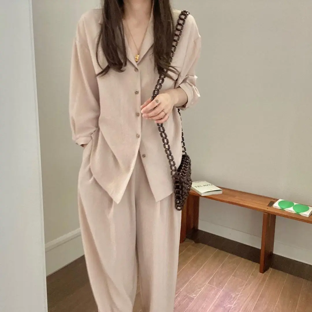 Autumn Women pant two piece set Shirts Tops & Elastic Waist Belted Wide Leg Pants Female 2 Pieces Set vs302
Autumn Women pant two piece set Shirts Tops & Elastic Waist Belted Wide Leg Pants Female 2 Pieces Set vs302