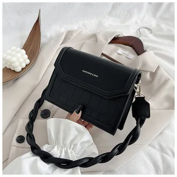 Bag women's 2020 autumn winter new trendy high-end small square bag super hot net red all-match women's shoulder messenger bag
Bag women's 2020 autumn winter new trendy high-end small square bag super hot net red all-match women's shoulder messenger bag