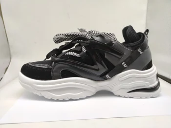 New Ultralight Running Shoes Black Red Men Korean Cool Spring Shoes Non-slip Women Shock Absorber Breathable Sports Shoes Box
New Ultralight Running Shoes Black Red Men Korean Cool Spring Shoes Non-slip Women Shock Absorber Breathable Sports Shoes Box