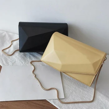 2020 New Chain Flap Suqare Bags Women Shoulder Bag Handbags Women Bags Designer Simple Purses Black White Ladies Messenger Bags
2020 New Chain Flap Suqare Bags Women Shoulder Bag Handbags Women Bags Designer Simple Purses Black White Ladies Messenger Bags