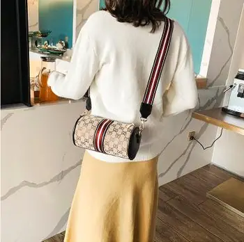 2019 New Korean Style Printed Atmosphere Bucket Package with Cosmic Wide Shoulders Single Shoulder Bucket PackageAAA171
2019 New Korean Style Printed Atmosphere Bucket Package with Cosmic Wide Shoulders Single Shoulder Bucket PackageAAA171