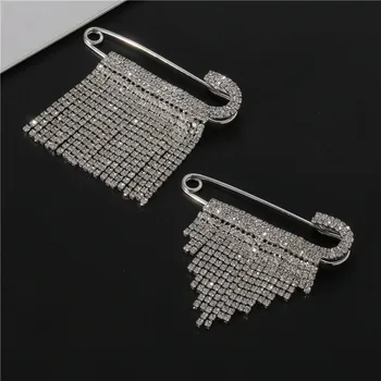 White Rhinestone Tassel Brooch for Women Suit Hats Scarf Buckle Brooch Clips Metal Crystal Rhinestone Brooch Pins Jewelry Gift
White Rhinestone Tassel Brooch for Women Suit Hats Scarf Buckle Brooch Clips Metal Crystal Rhinestone Brooch Pins Jewelry Gift