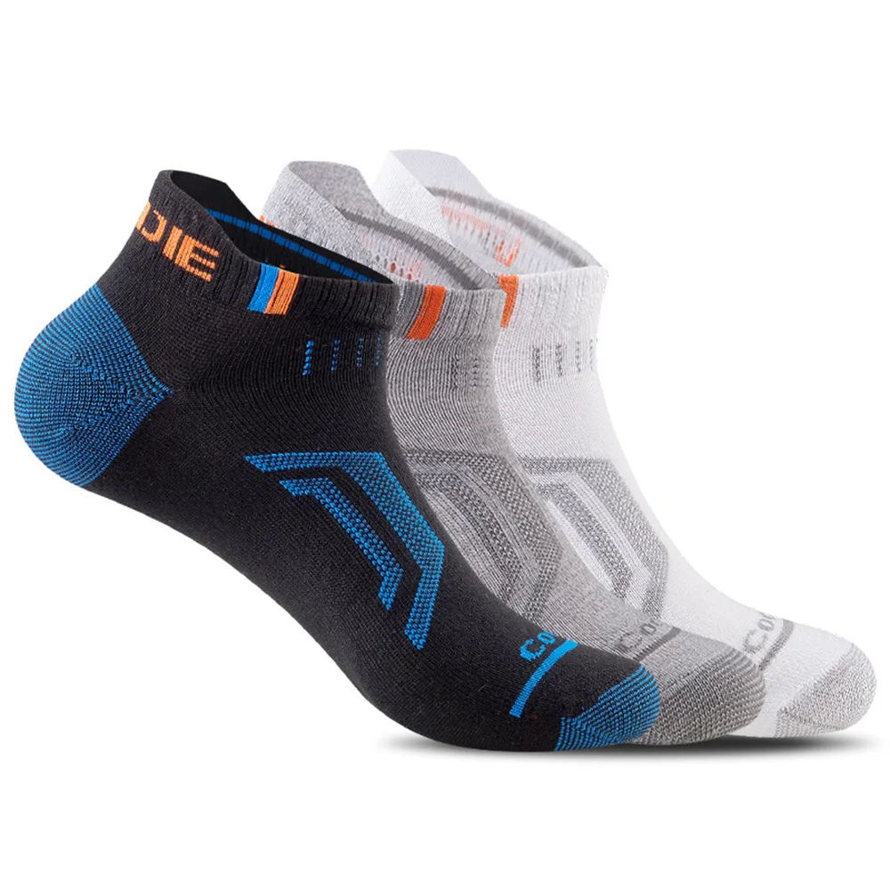 Aonijie Outdoor Sports Socks Spring and Summer Breathable Wear-resistant Non-slip Mountaineering Running Cycling Socks Three PCS
Aonijie Outdoor Sports Socks Spring and Summer Breathable Wear-resistant Non-slip Mountaineering Running Cycling Socks Three PCS