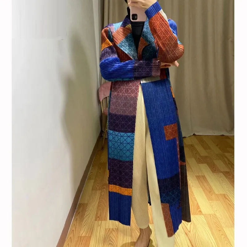 

Plus Size Trench Coat For Women 45-75kg Autumn 2020 New Turn Down Collar Long Sleeved Printed Elastic Miyake Pleated X-Long Coat