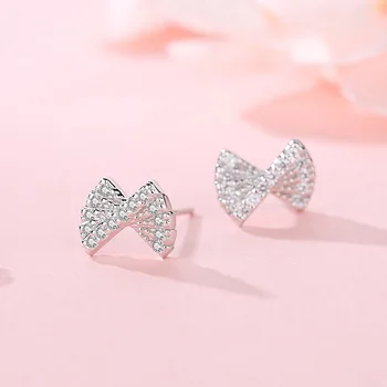 S925 Sterling Silver Fan-shaped Small Earrings Korean Fashion Full Zircon Earrings Fresh Bow Simple Earrings Women
S925 Sterling Silver Fan-shaped Small Earrings Korean Fashion Full Zircon Earrings Fresh Bow Simple Earrings Women
