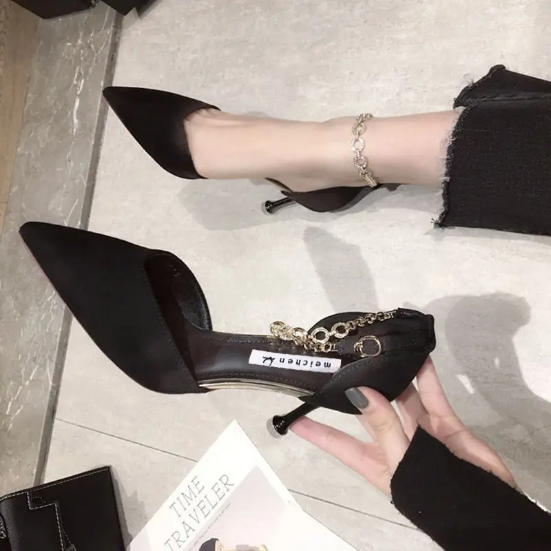 Women Classic Shoes High Heel Ankle Metal Chain Buckle Pumps Fashion Ladies Pointed Toe Wedding Dress Shoes Female Thin Heels
Women Classic Shoes High Heel Ankle Metal Chain Buckle Pumps Fashion Ladies Pointed Toe Wedding Dress Shoes Female Thin Heels