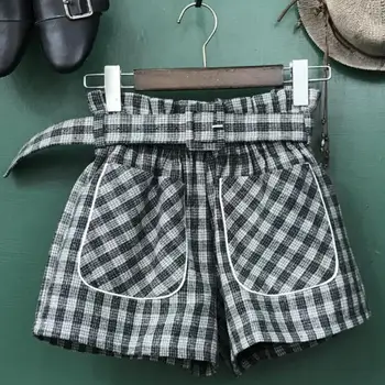 autumn winter vintage plaid woolen shorts women high waist loose wide leg boots shorts
autumn winter vintage plaid woolen shorts women high waist loose wide leg boots shorts