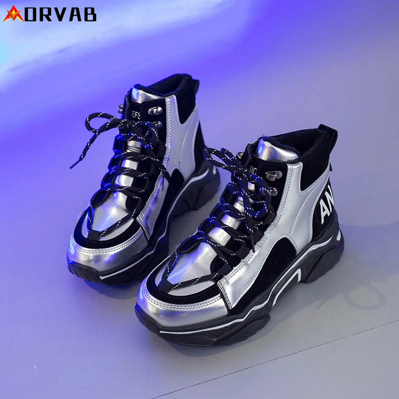 New Sports Shoes Winter Autumn Warm Lace-up Sneakers Thick Soles Sports Shoes Reflective Leather Uppers Silver Gold Shoes
New Sports Shoes Winter Autumn Warm Lace-up Sneakers Thick Soles Sports Shoes Reflective Leather Uppers Silver Gold Shoes