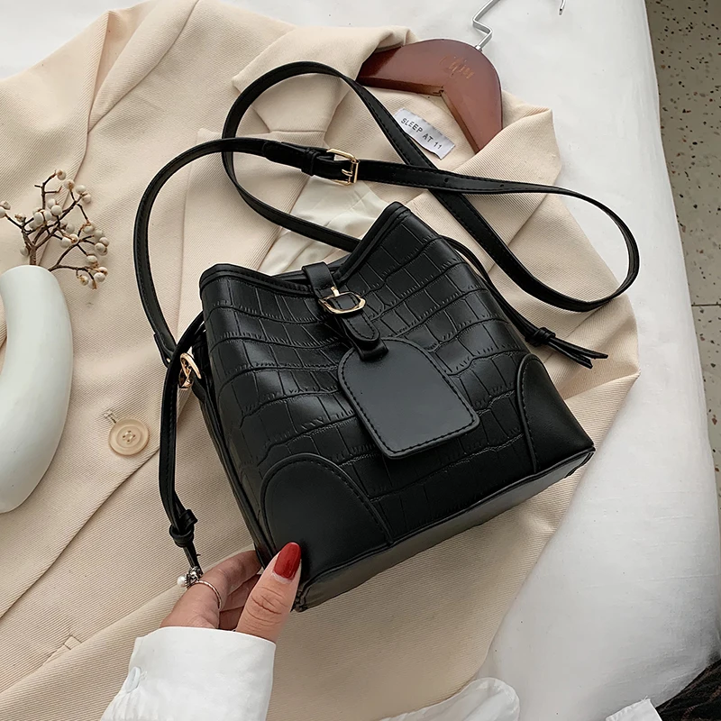 Mini PU Leather Bucket Bags for Women 2020 Stone Pattern Trending Designer Crossbody Shoulder Handbags Women's Cross Body Bag
Mini PU Leather Bucket Bags for Women 2020 Stone Pattern Trending Designer Crossbody Shoulder Handbags Women's Cross Body Bag