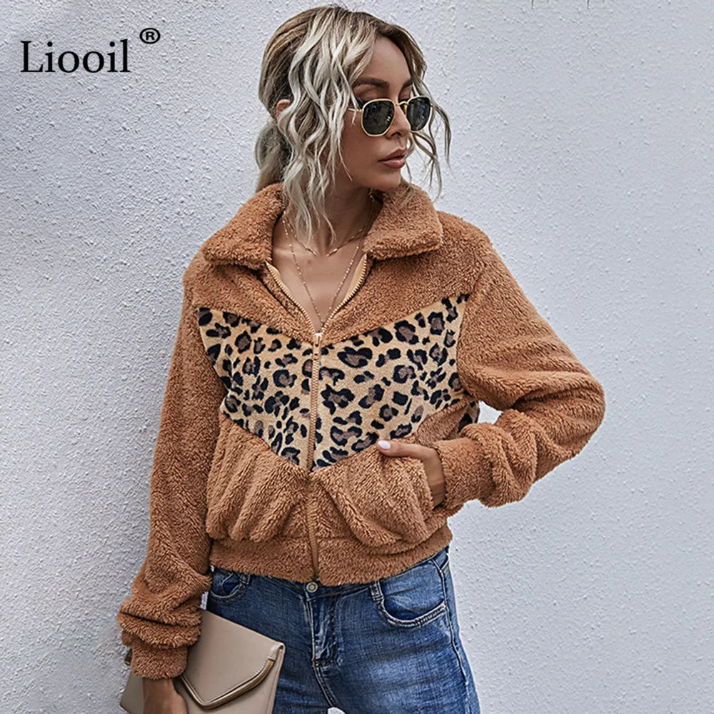 Casual Plush Patchwork Leopard Print Coats Women 2020 Zipper Up With Pockets Long Sleeve Female Autumn Winter Khaki Outwears
Casual Plush Patchwork Leopard Print Coats Women 2020 Zipper Up With Pockets Long Sleeve Female Autumn Winter Khaki Outwears