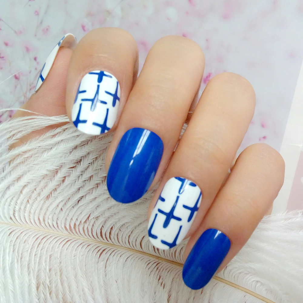 Royal Blue Artificial False Nails With Design Cross Patterns Oval Fake Fingernails DIY Full Cover Tips Manicure Tool
Royal Blue Artificial False Nails With Design Cross Patterns Oval Fake Fingernails DIY Full Cover Tips Manicure Tool