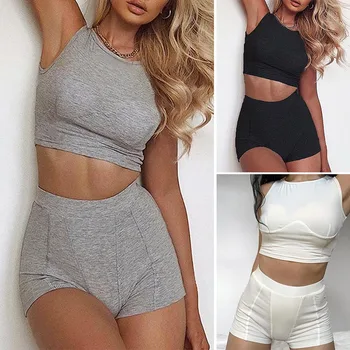 Women Solid Color Round Neck Shorts Casual Suit Rib Line Stitching Vest Two-Piece Suit Sportswear
Women Solid Color Round Neck Shorts Casual Suit Rib Line Stitching Vest Two-Piece Suit Sportswear