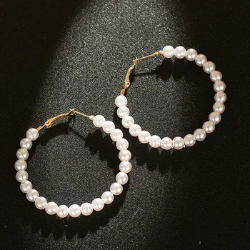 Fashion New Ear Jewelry Pearl Hoop Earrings Bohemian Temperament Personality White Pearl Exaggerated Large Circle Earrings Women
Fashion New Ear Jewelry Pearl Hoop Earrings Bohemian Temperament Personality White Pearl Exaggerated Large Circle Earrings Women