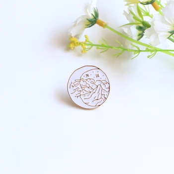 Enamel Pin Moon Star Brooches Golden Lines Round Badge Lapel / Hat Pin Badge Pins Denim Jacket Oil Drop Collar Corsage Pin DC95
Enamel Pin Moon Star Brooches Golden Lines Round Badge Lapel / Hat Pin Badge Pins Denim Jacket Oil Drop Collar Corsage Pin DC95