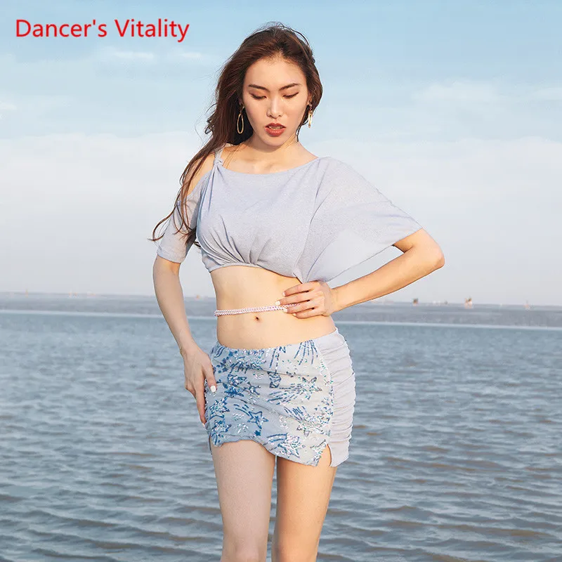 New Summer Wholesale Belly dance Costume 2 piece Women Stage Show Outfit Blouse Short Skirt Blue Pink Free Shipping
New Summer Wholesale Belly dance Costume 2 piece Women Stage Show Outfit Blouse Short Skirt Blue Pink Free Shipping