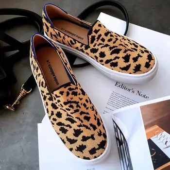 Maggie's Walker Women Fashion Knitted Casual Canvas Shoes Platform Woven Slip-on Spring Autumn Loafers Size 35~40 
Maggie's Walker Women Fashion Knitted Casual Canvas Shoes Platform Woven Slip-on Spring Autumn Loafers Size 35~40