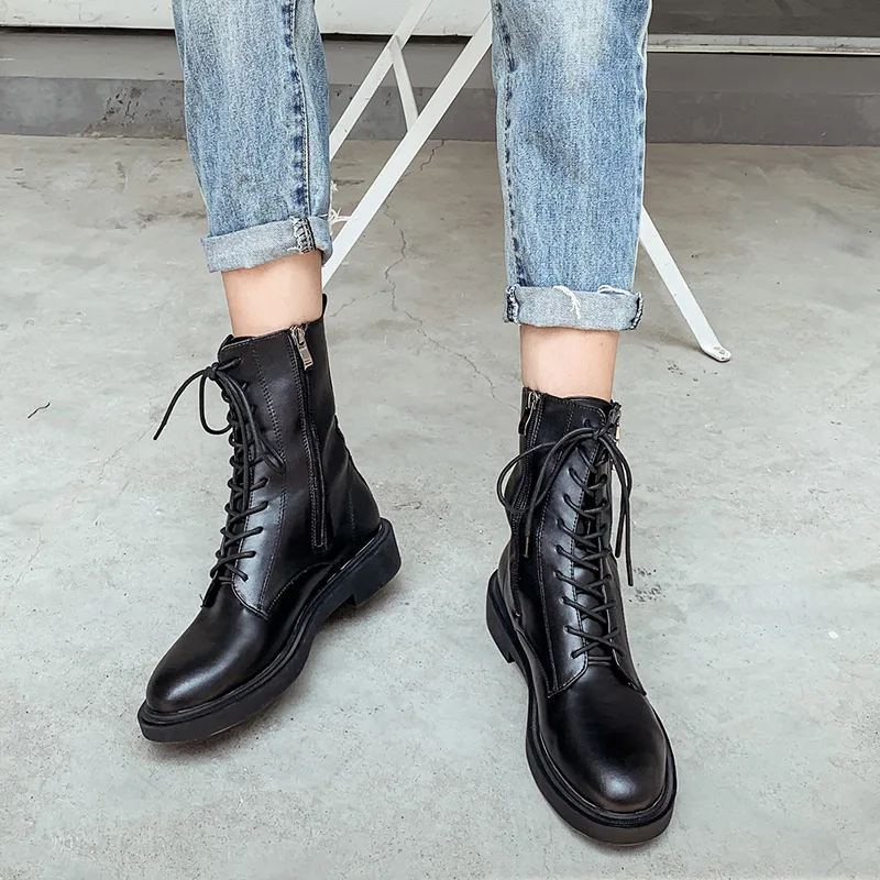 2019 autumn new fashion British wind front straps Martin boots comfortable wild casual shoes platform women's boots
2019 autumn new fashion British wind front straps Martin boots comfortable wild casual shoes platform women's boots
