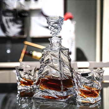 7 Pcs/Set top quality home crystal whiskey decanter Set luxury whiskey glass for Liquor Scotch Bourbon 200903-23
7 Pcs/Set top quality home crystal whiskey decanter Set luxury whiskey glass for Liquor Scotch Bourbon 200903-23