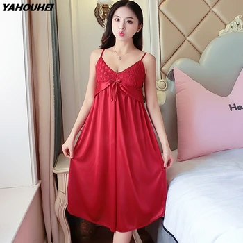 Ladies Sexy Silk Satin Spaghetti Strap Lingerie Nightgown For Women 2019 Summer V-neck Night Dress Sleepwear Babydoll Nightdress
Ladies Sexy Silk Satin Spaghetti Strap Lingerie Nightgown For Women 2019 Summer V-neck Night Dress Sleepwear Babydoll Nightdress