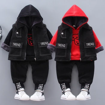 Baby boy clothes children winter plush thick hooded sweater set three-piece cartoon letters denim vest warm baby girl suit
Baby boy clothes children winter plush thick hooded sweater set three-piece cartoon letters denim vest warm baby girl suit
