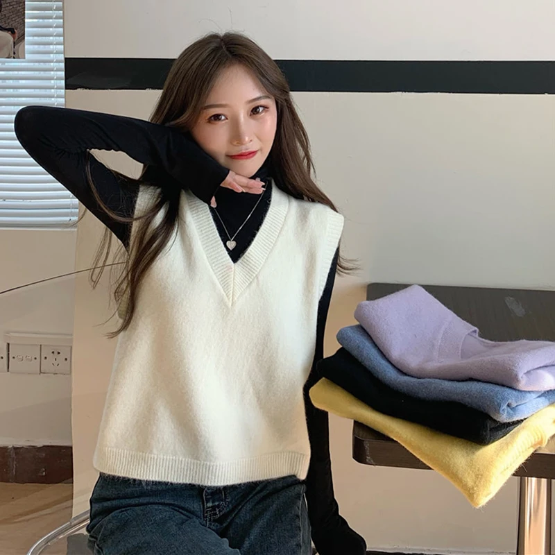 LJSXLS 2020 Autumn Winter Vintage Sleeveless V Neck Knitted Vest Sweater Women Solid Pullovers Ladies Loose Casual Outwear
LJSXLS 2020 Autumn Winter Vintage Sleeveless V Neck Knitted Vest Sweater Women Solid Pullovers Ladies Loose Casual Outwear