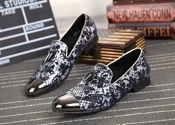shoes banquet Tilt tip fashion sets foot men's casual increase in Brockel shoes breathable ethnic wind print Oxford shoes
shoes banquet Tilt tip fashion sets foot men's casual increase in Brockel shoes breathable ethnic wind print Oxford shoes