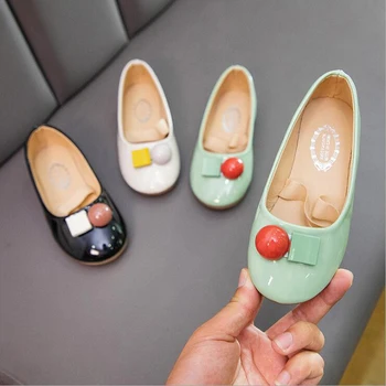 2020 Autumn New Fashion Patent Leather Kids Sneakers Candy Color Soft Bottom Baby Shoes Girls Princess Dance Shoes Toddler Shoes
2020 Autumn New Fashion Patent Leather Kids Sneakers Candy Color Soft Bottom Baby Shoes Girls Princess Dance Shoes Toddler Shoes