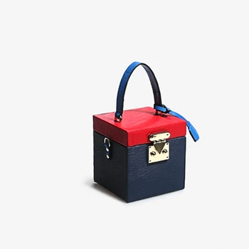 Contrast Color 2020 Spring New Women's Bag Box Shape Ladies Pouch Lock Small Box Single Shoulder Messenger Bag Louis Brand CC
Contrast Color 2020 Spring New Women's Bag Box Shape Ladies Pouch Lock Small Box Single Shoulder Messenger Bag Louis Brand CC