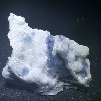 83.6g.Natural green blue fluorite, crystal mineral crystal specimen
83.6g.Natural green blue fluorite, crystal mineral crystal specimen