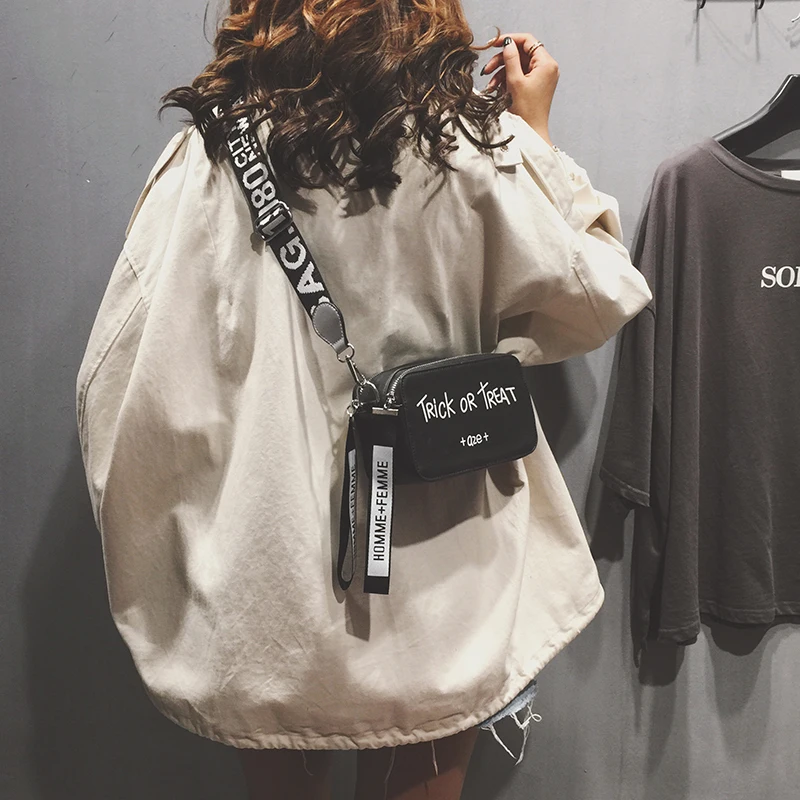 Personality Wide Shoulder Strap Women Messenger Bag 2019 New Letter Fairy Bag Single Female Shoulder Bag luis vuiton gg Bags
Personality Wide Shoulder Strap Women Messenger Bag 2019 New Letter Fairy Bag Single Female Shoulder Bag luis vuiton gg Bags