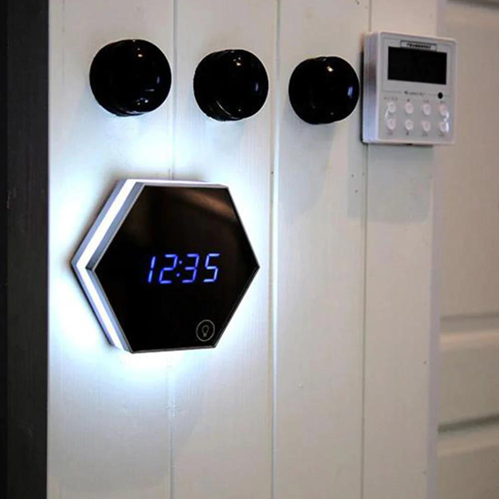 Mirror Desk Clock Multifunctional Digital Alarm Clocks Led Make Up Mirror Watche Hexagon Shape Home Decor Alarm with Night light
Mirror Desk Clock Multifunctional Digital Alarm Clocks Led Make Up Mirror Watche Hexagon Shape Home Decor Alarm with Night light