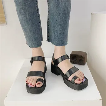 COOTELILI Women Summer Sandals 6cm Heel Sandals Shoes Platform 2020 New Fashion Sandals Non-slip Black Basic Sandals Buckle
COOTELILI Women Summer Sandals 6cm Heel Sandals Shoes Platform 2020 New Fashion Sandals Non-slip Black Basic Sandals Buckle