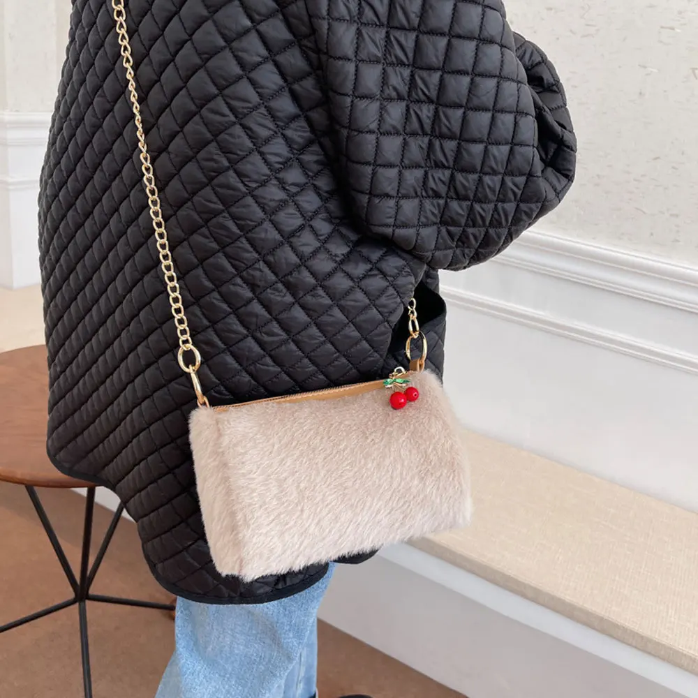 

YIXIAO New Winter Shoulder Bag For Women Fluffy Plush Cute Cherry Chain Evening Clutch Female Weave Handbag Ladies Crossbody Bag