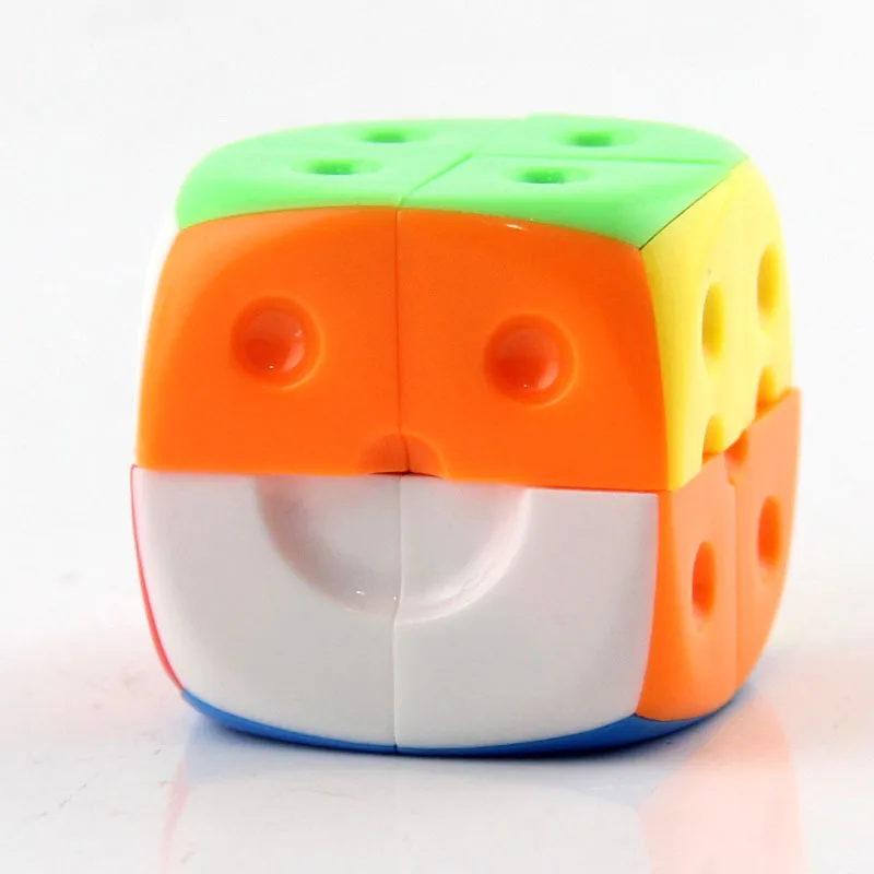 Original High Quality LeFun Dice 2x2x2 Magic Cube Smiley Face 2x2 Speed Puzzle Christmas Gift Ideas Kids Toys For Children
Original High Quality LeFun Dice 2x2x2 Magic Cube Smiley Face 2x2 Speed Puzzle Christmas Gift Ideas Kids Toys For Children