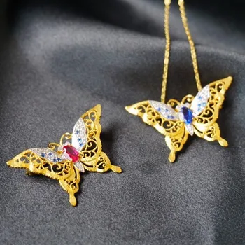 CMajor 925 Sterling Silver Vintage Italian Brushed Matt Two Tone Handmade Delicate Butterfly Brooch Pendant Necklaces for Women
CMajor 925 Sterling Silver Vintage Italian Brushed Matt Two Tone Handmade Delicate Butterfly Brooch Pendant Necklaces for Women