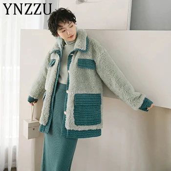 YNZZU 2019 Winter Lamb Fur Coat Women Vintage Turn Down Collar Tweed Patchwork Thicken Warm Lady Outwear Loose Fur Jacket A1410
YNZZU 2019 Winter Lamb Fur Coat Women Vintage Turn Down Collar Tweed Patchwork Thicken Warm Lady Outwear Loose Fur Jacket A1410