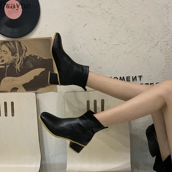 2019 autumn and winter new models hundred towers ins thick with motorcycle boots square head fashion Martin boots women
2019 autumn and winter new models hundred towers ins thick with motorcycle boots square head fashion Martin boots women
