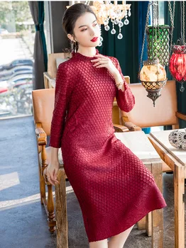 HOT SELLING Miyake fashion Solid pleated loose three quarter stand collar Embossing DRESS IN STOCK
HOT SELLING Miyake fashion Solid pleated loose three quarter stand collar Embossing DRESS IN STOCK