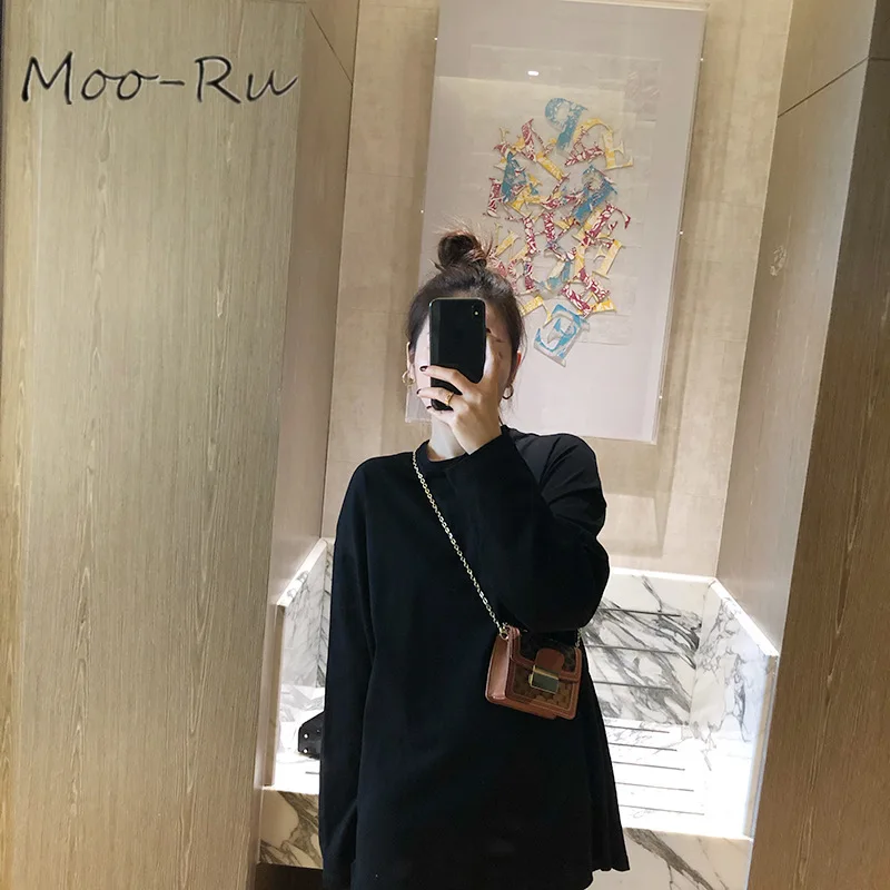 Moo-Ru 2020 Spring New Tri-color T-shirt Girl Korean Version Loose Round Collar Long Sleeve Short Blouse
Moo-Ru 2020 Spring New Tri-color T-shirt Girl Korean Version Loose Round Collar Long Sleeve Short Blouse