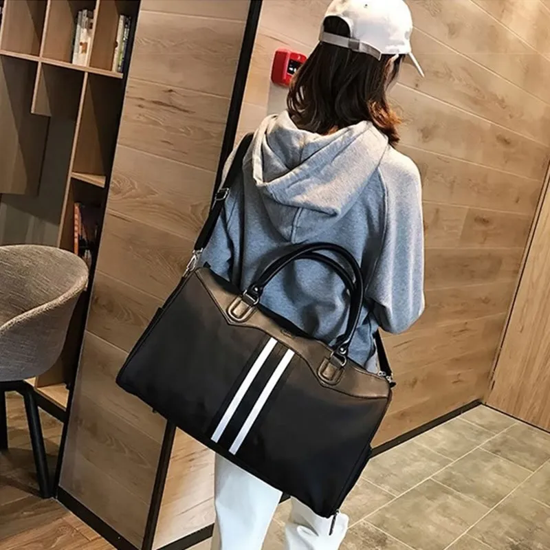 Fashion Simple Men's Travel Bag Large Capacity Multifunction Lndependent Shoe Warehouse Handbag Shoulder 2020 New Storage Bags
Fashion Simple Men's Travel Bag Large Capacity Multifunction Lndependent Shoe Warehouse Handbag Shoulder 2020 New Storage Bags