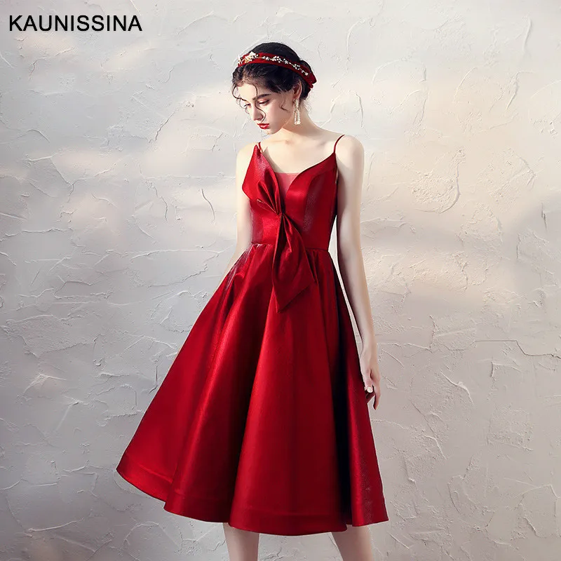 

KAUNISSINA Sexy Cocktail Dresses Spaghetti Strap A-Line Satin Party Gowns V-Neck Backless Homecoming Dress Women Prom Vestidos