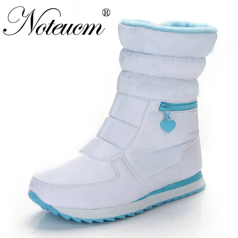 Female winter warm Silver white ladies flat short casual Ankle snow boot with Fake fur women's waterproof quilted shoe for women
Female winter warm Silver white ladies flat short casual Ankle snow boot with Fake fur women's waterproof quilted shoe for women