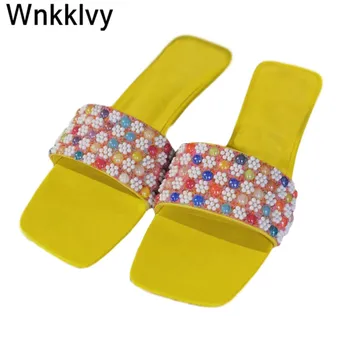 Summer Beach Slippers Woman kitten heel spaure toe string beaded flower Flipflops lazy mullers Outdoor sandals ladies slides
Summer Beach Slippers Woman kitten heel spaure toe string beaded flower Flipflops lazy mullers Outdoor sandals ladies slides