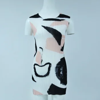 Pleated Dress 2020 Summer New Print Slim Dress
Pleated Dress 2020 Summer New Print Slim Dress