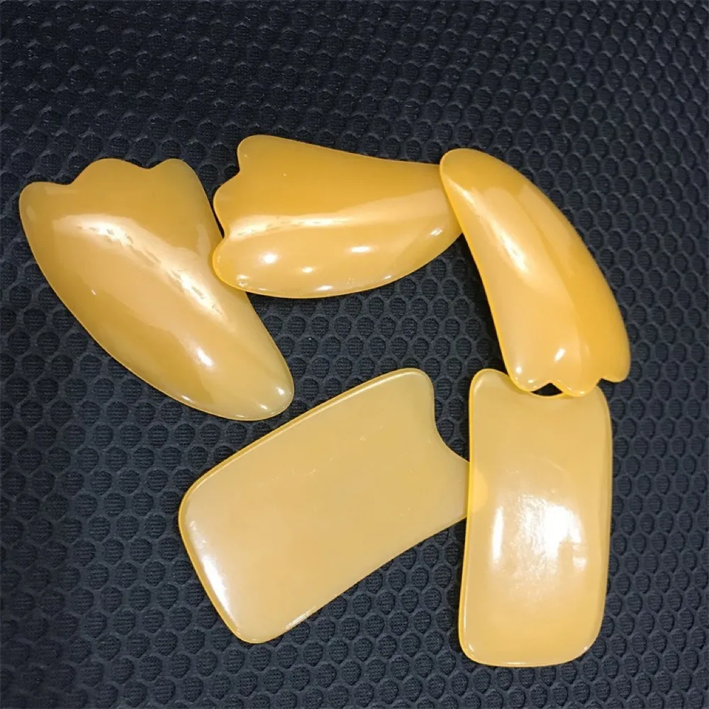Beeswax scraping board, orange scraping sheet, rectangular horn-shaped face, back, neck detoxification, general artifact for the
Beeswax scraping board, orange scraping sheet, rectangular horn-shaped face, back, neck detoxification, general artifact for the
