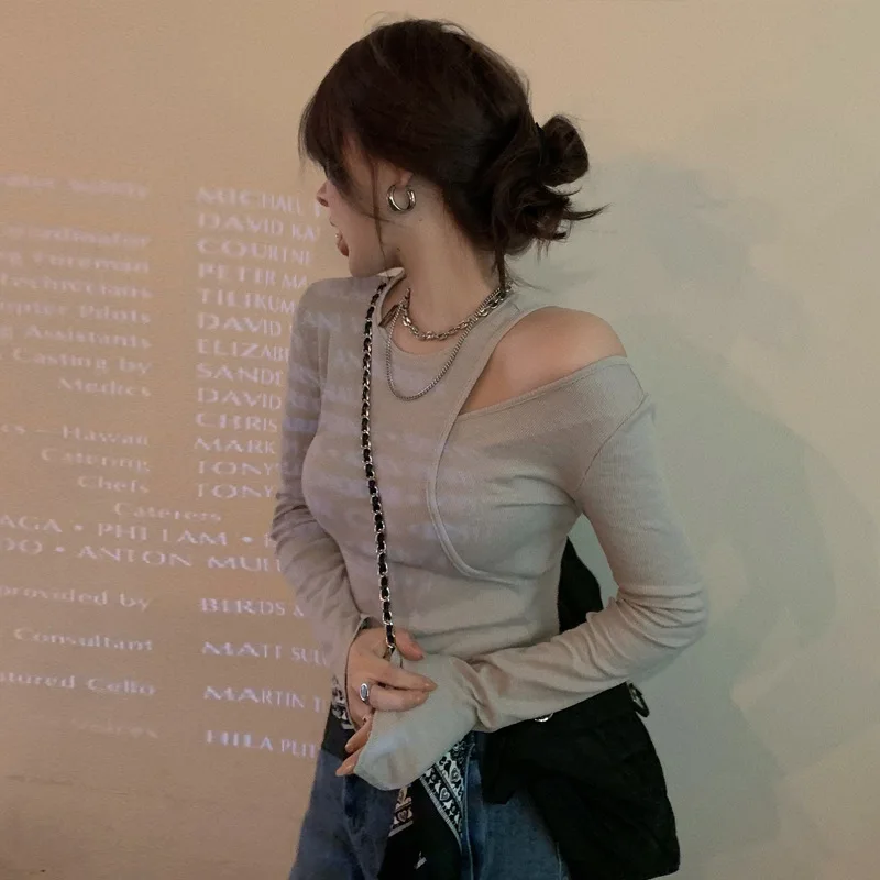 Fake Two Sexy Cold Shoulder Fall Thin Crop Top Slim Long Sleeve Women T Shirt Tunics Party 2021 Newcasual Basic Clothing White
Fake Two Sexy Cold Shoulder Fall Thin Crop Top Slim Long Sleeve Women T Shirt Tunics Party 2021 Newcasual Basic Clothing White